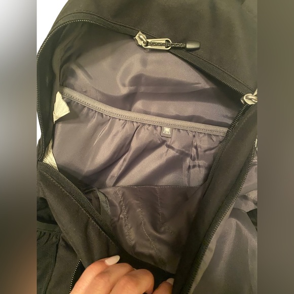 COLUMBIA black book bag backpack hiking biking camping gear bag - Picture 4 of 9